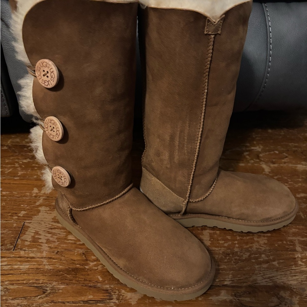 UGG Tan Shearling-Lined Winter Boots